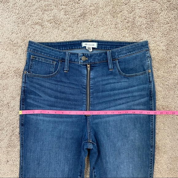 Madewell Roadtripper Jeans in Ridgefield Wash - Picture 9 of 13